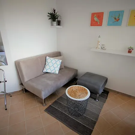 Studio With Sea View In City Centre *