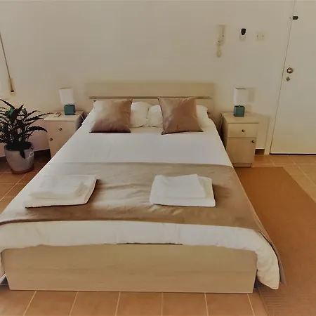 Lejlighed Studio With Sea View In City Centre Limassol