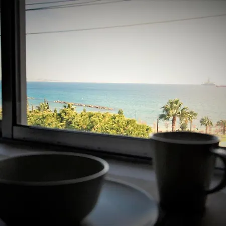 Studio With Sea View In City Centre Λεμεσός